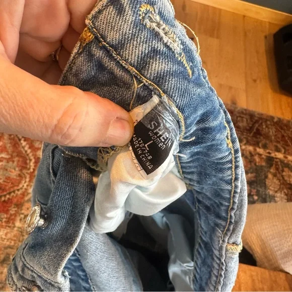 Denim Raw Hem Wide Cropped Overalls size Large - Picture 11 of 11